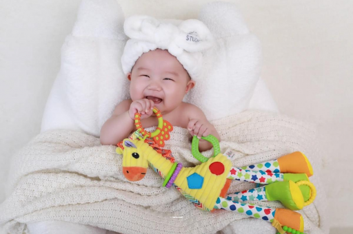 天门怎么判断宝宝是否斜颈 天门怎么判断宝宝是否斜颈